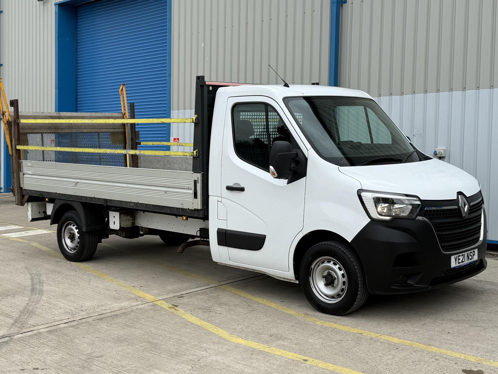 Renault Master 2.3 dCi 35 Business Dropside 2dr Diesel Manual RWD LWB Euro 6 (Rear Corner Pillars) (130 ps)