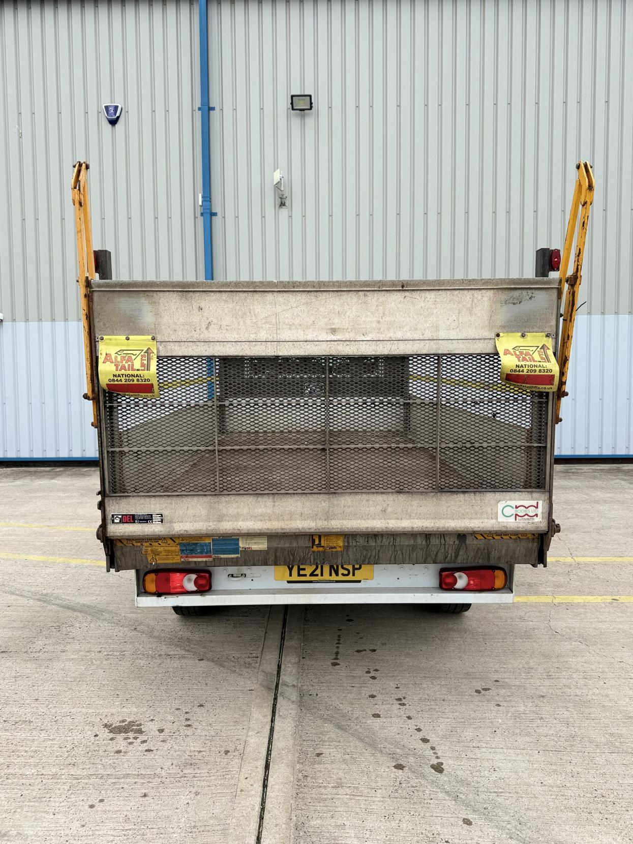 Renault Master 2.3 dCi 35 Business Dropside 2dr Diesel Manual RWD LWB Euro 6 (Rear Corner Pillars) (130 ps)