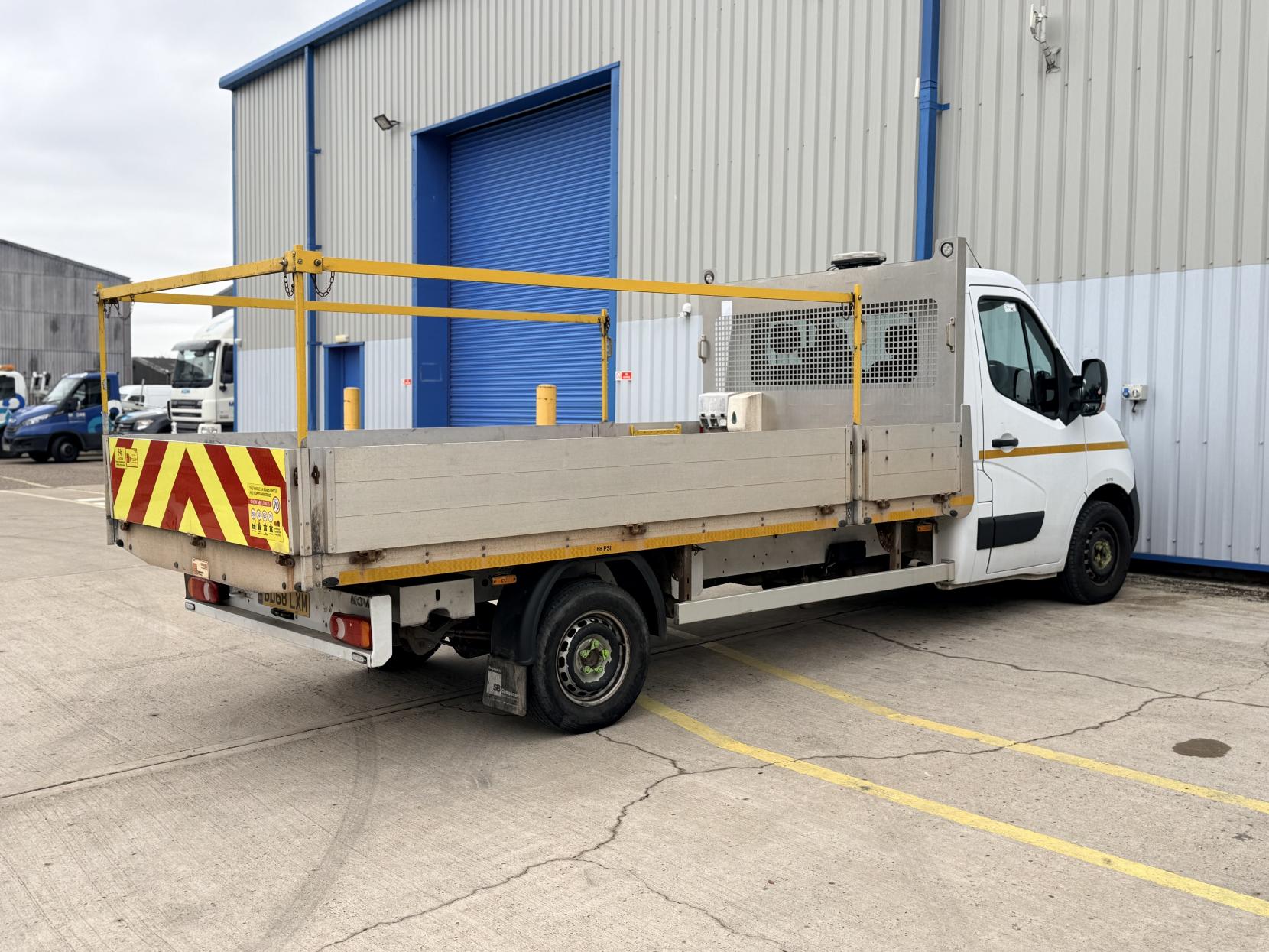 Vauxhall Movano 2.3 CDTi 3500 BiTurbo Chassis Cab 2dr Diesel Manual RWD L3 H1 Euro 6 (130 ps)