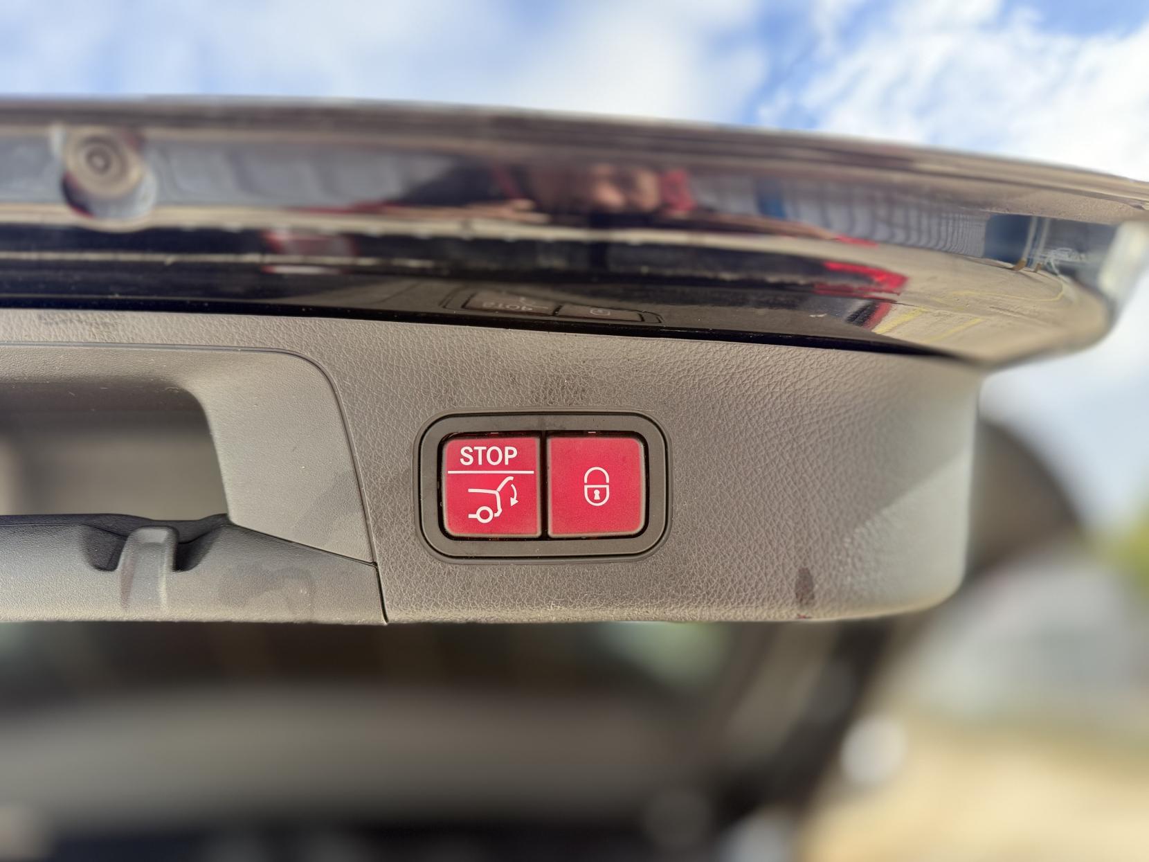 Mercedes-Benz EQA EQA 250 66.5kWh AMG Line (Premium) SUV 5dr Electric Auto (190 ps)