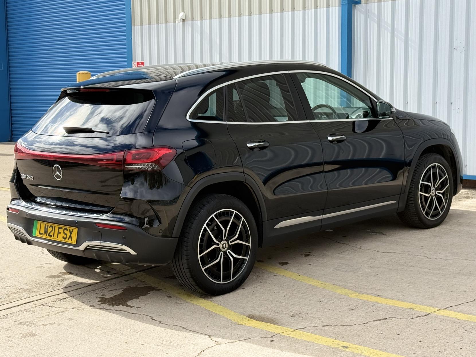 Mercedes-Benz EQA EQA 250 66.5kWh AMG Line (Premium) SUV 5dr Electric Auto (190 ps)