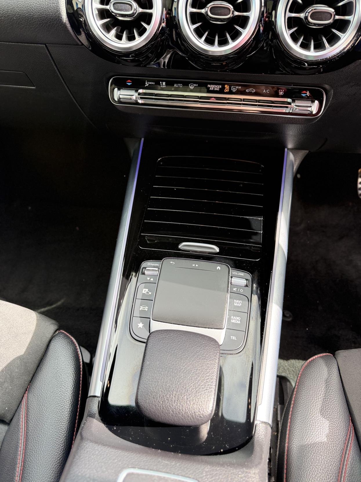 Mercedes-Benz EQA EQA 250 66.5kWh AMG Line (Premium) SUV 5dr Electric Auto (190 ps)