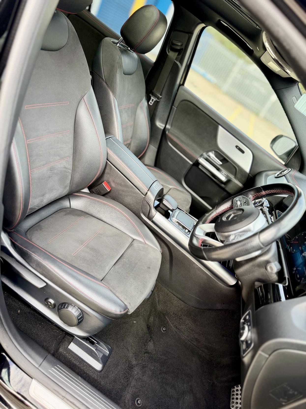 Mercedes-Benz EQA EQA 250 66.5kWh AMG Line (Premium) SUV 5dr Electric Auto (190 ps)