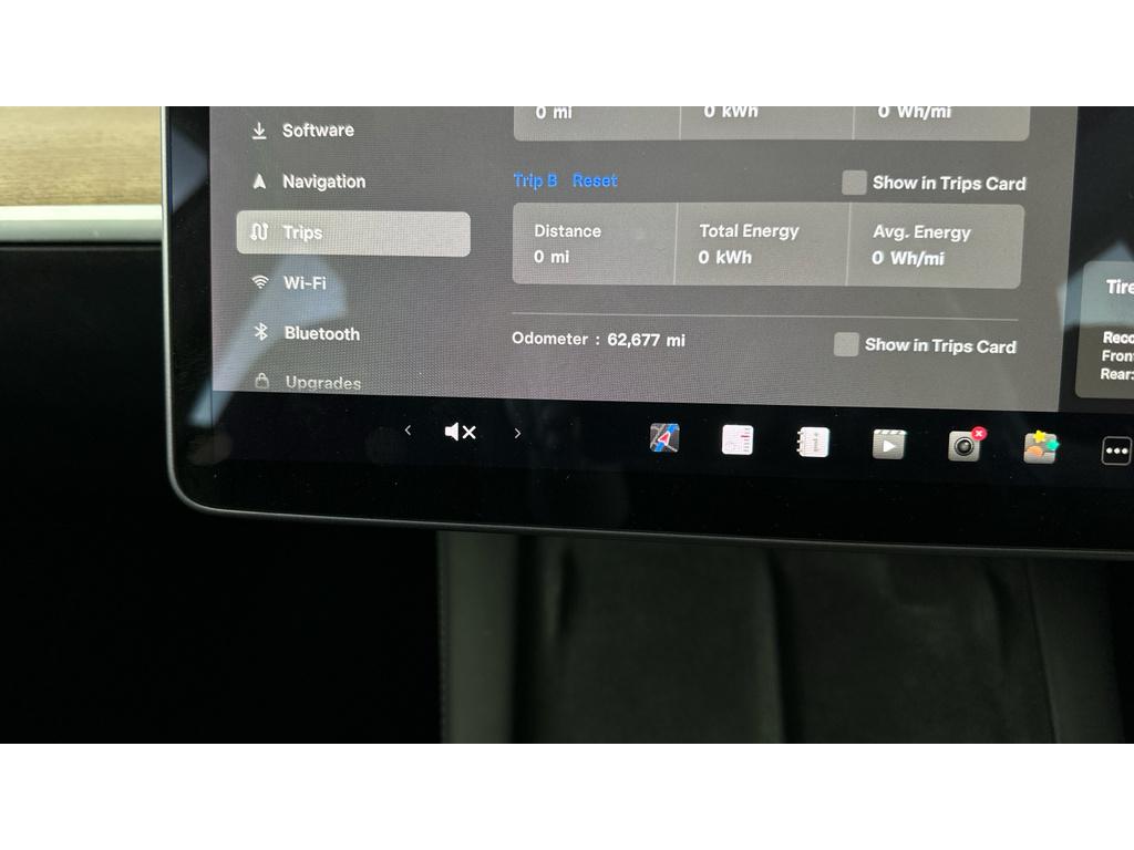 Tesla Model 3 (Dual Motor) Long Range Saloon 4dr Electric Auto 4WDE (346 ps)