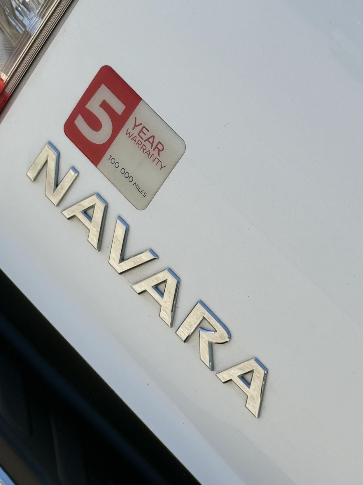 Nissan Navara 2.3 dCi Tekna Pickup Double Cab 4dr Diesel Manual 4WD Euro 6 (s/s) (190 ps)